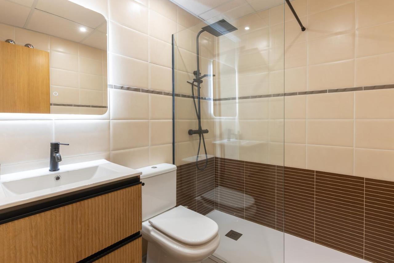 Apartamento Puerta De Cordoba- Exterior Con Balcones エクステリア 写真