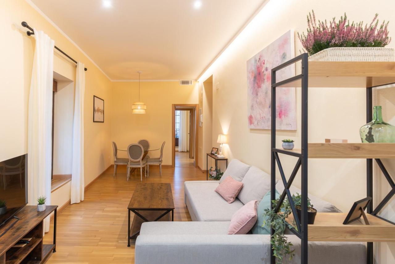 Apartamento Puerta De Cordoba- Exterior Con Balcones エクステリア 写真