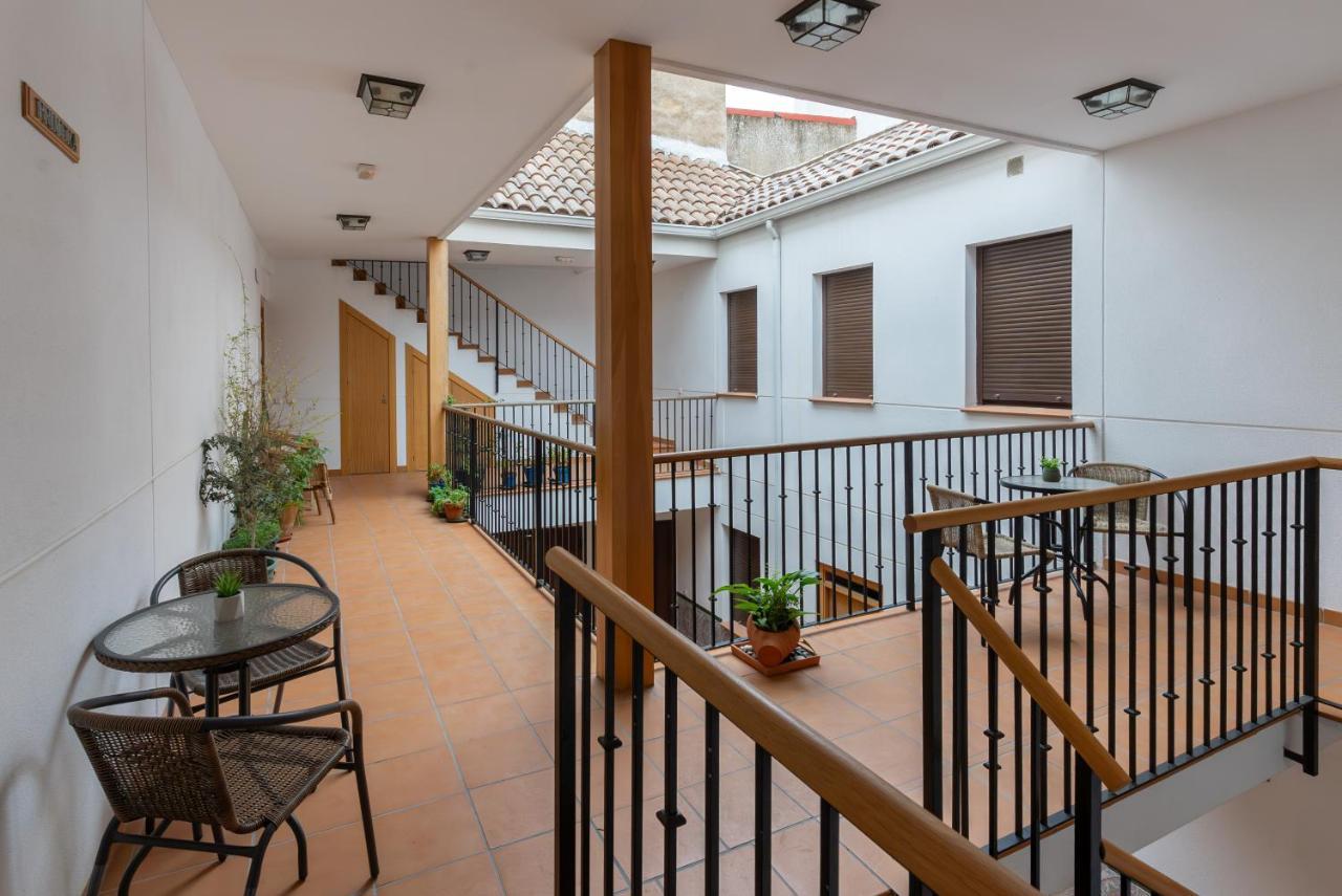 Apartamento Puerta De Cordoba- Exterior Con Balcones エクステリア 写真