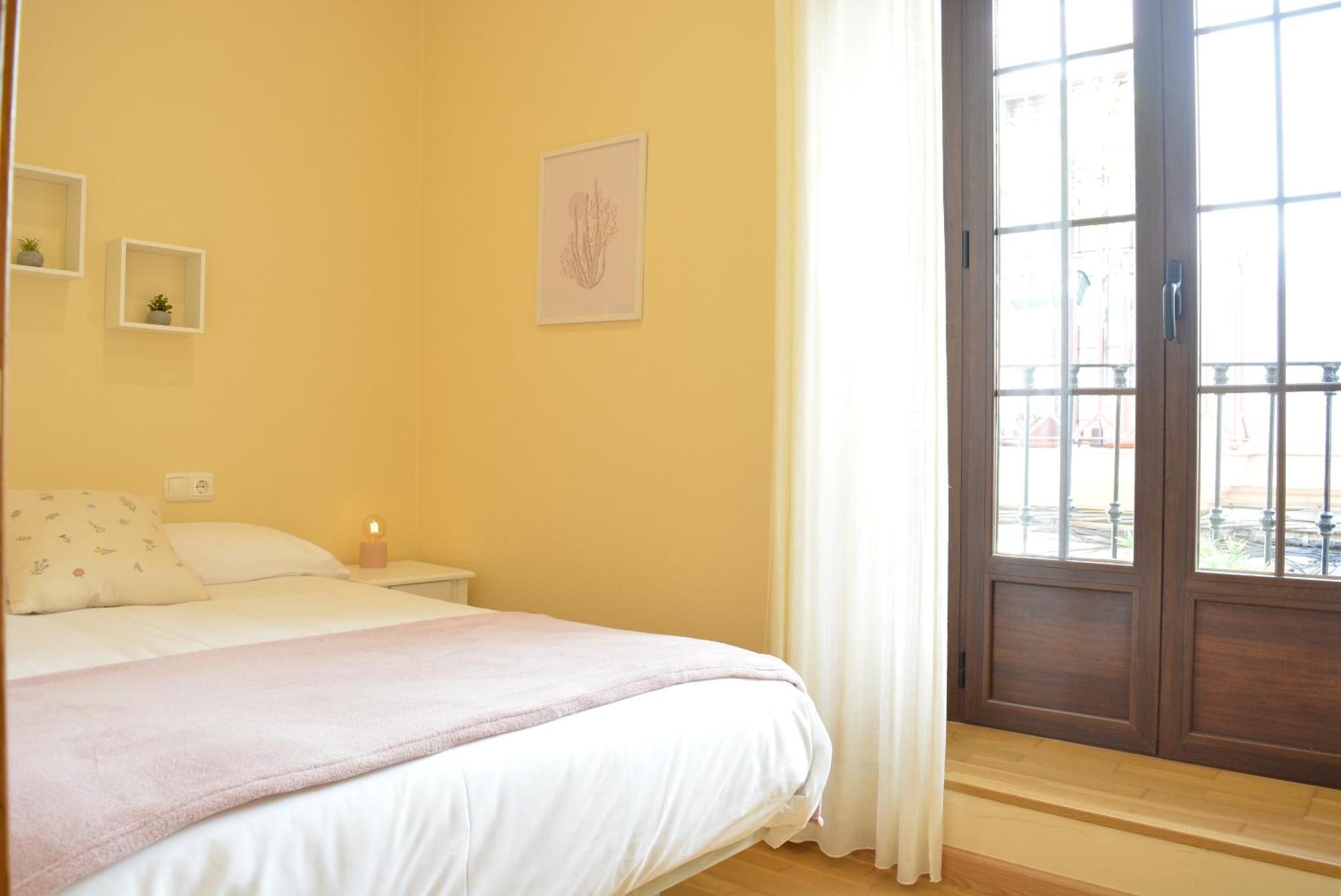 Apartamento Puerta De Cordoba- Exterior Con Balcones エクステリア 写真